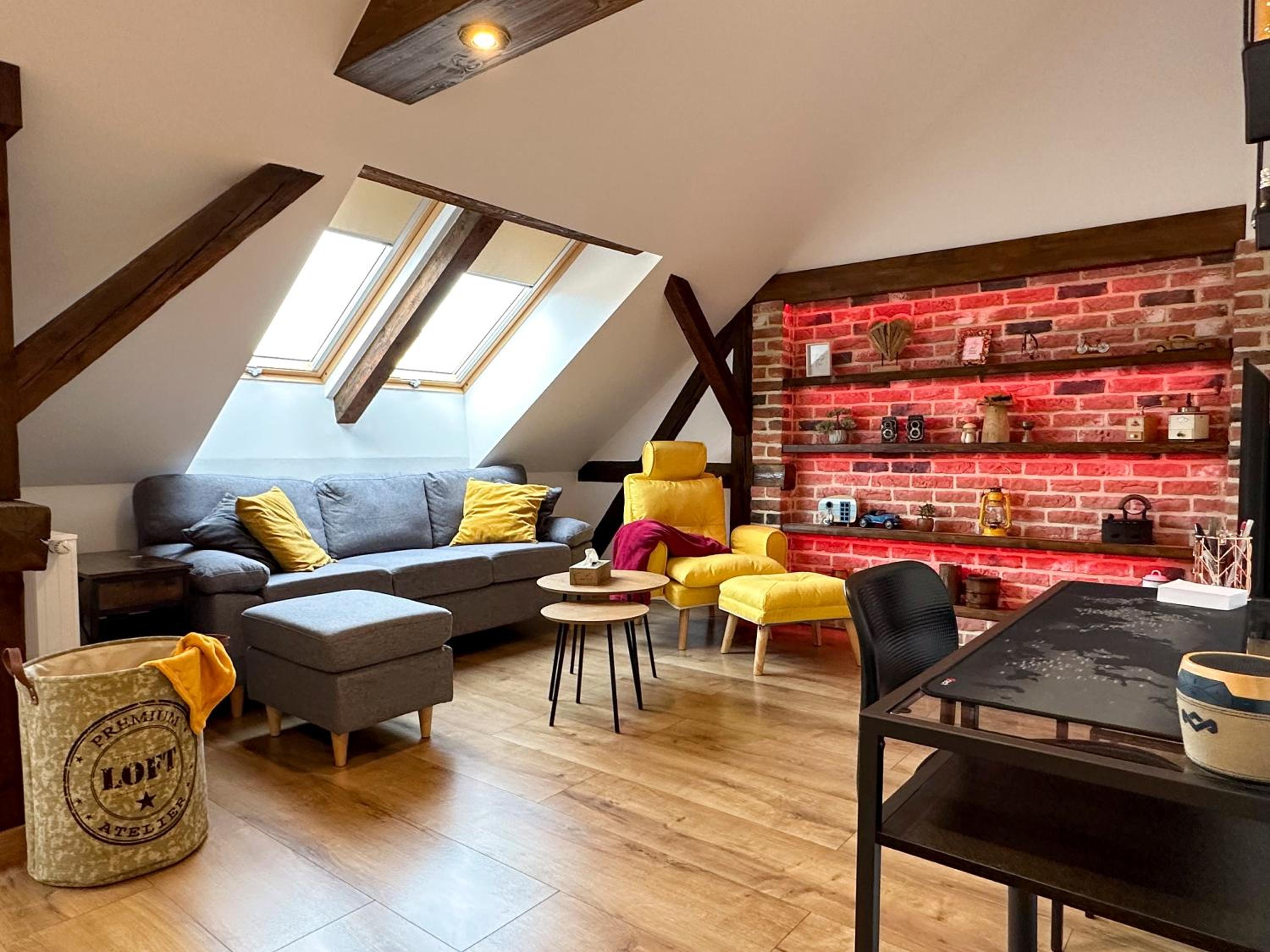 MAJA Premium Loft Apartment in historical city center