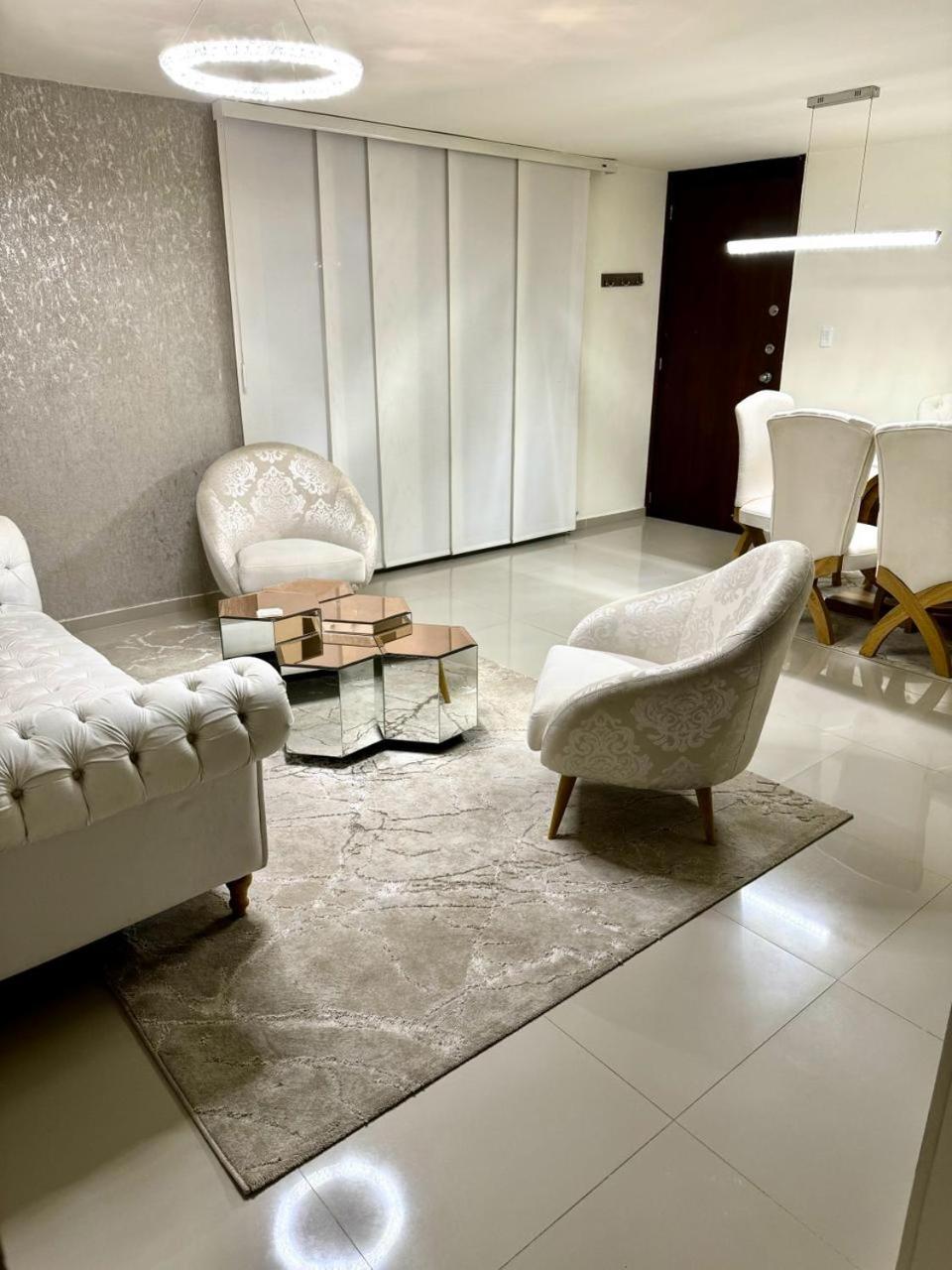 CASA ANDRELLY