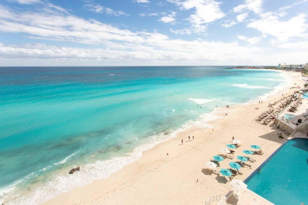 Penthouse a la orilla de la playa con alberca