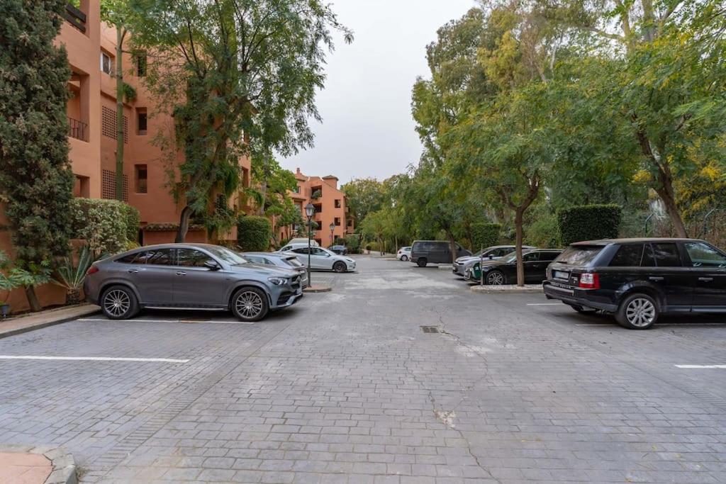 2 bedroom apartment Oasis Marbella-Oceanwiev