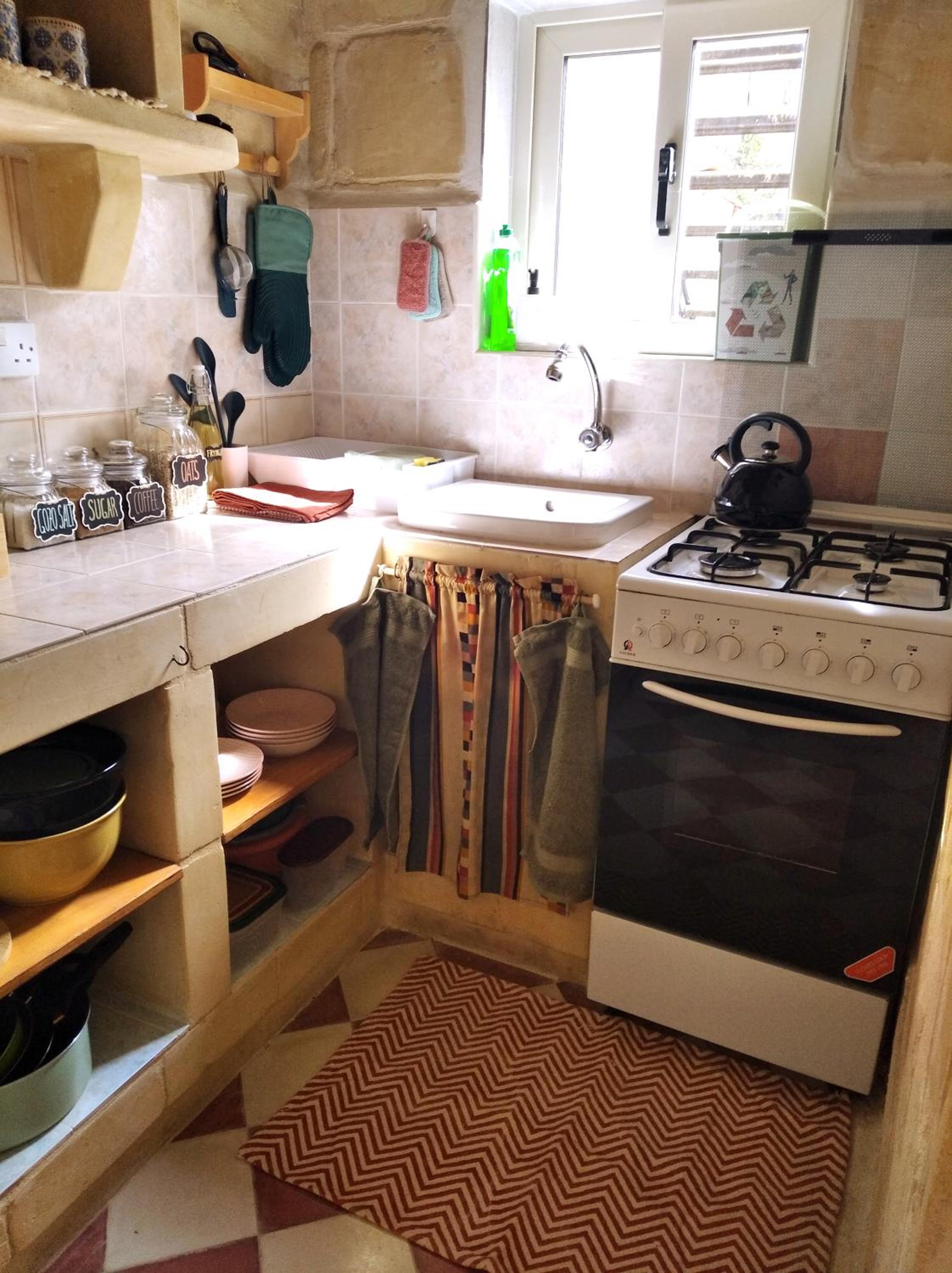OnTheRocks - Holiday Home in Victoria, Gozo