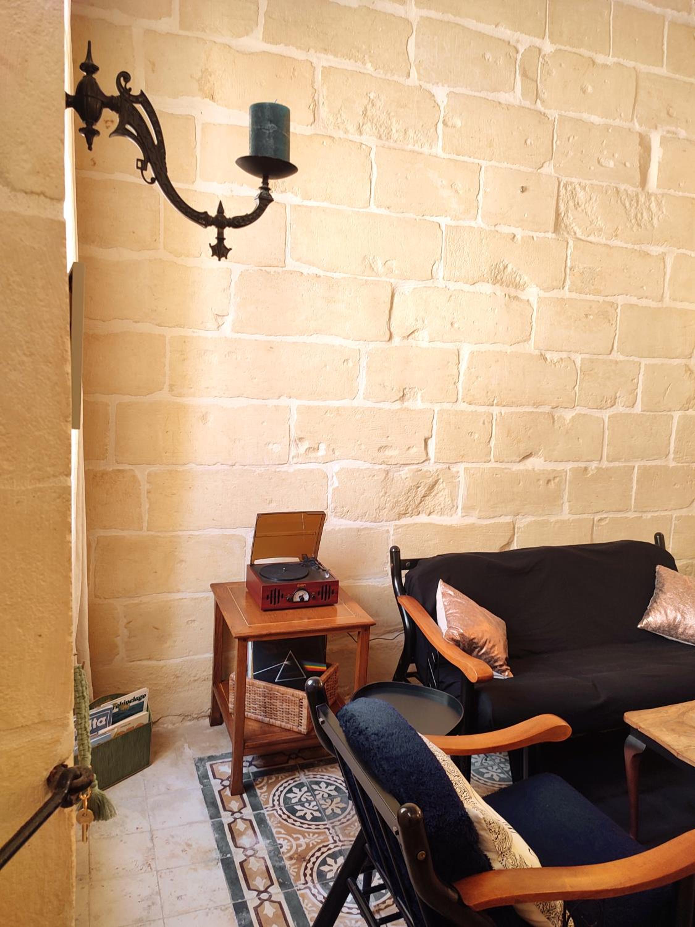 OnTheRocks - Holiday Home in Victoria, Gozo photo 4