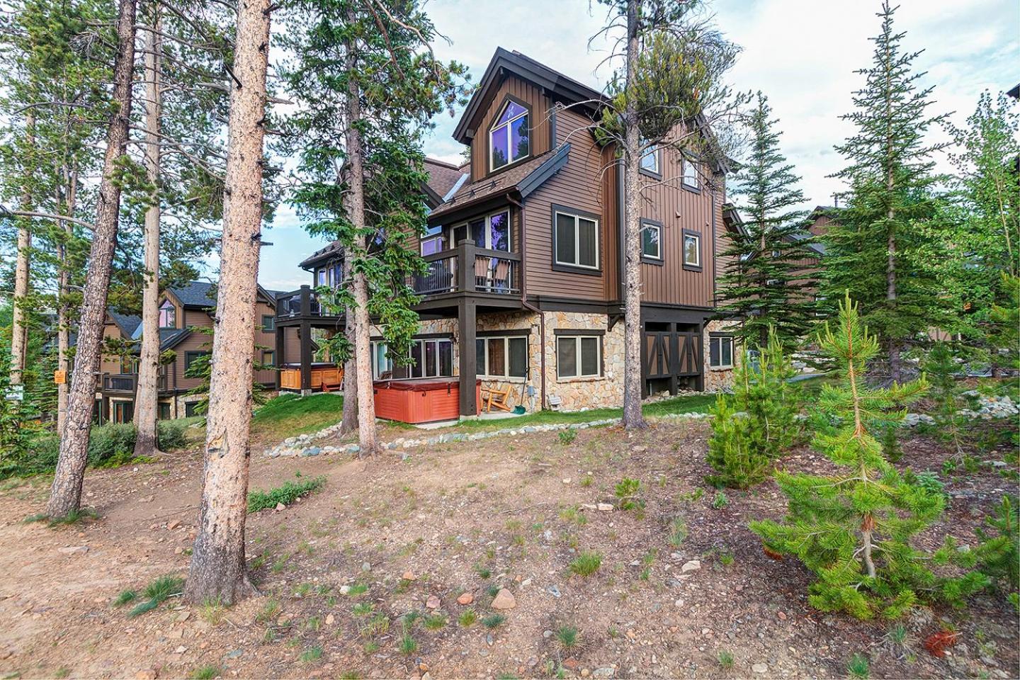 Saddlewood 25 by Great Western Lodging view 3