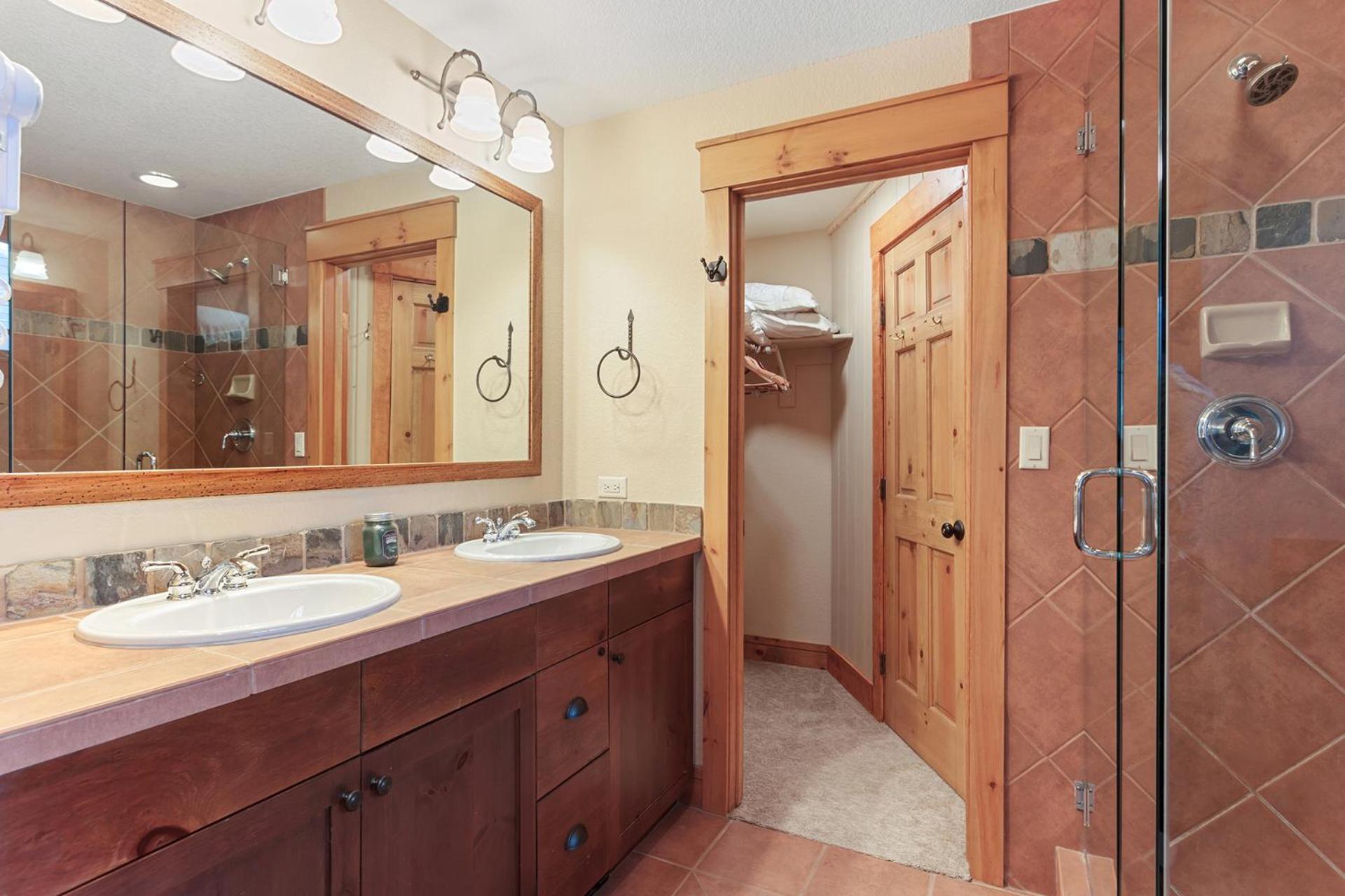 Settlers Creek 6525 by Great Western Lodging view 2