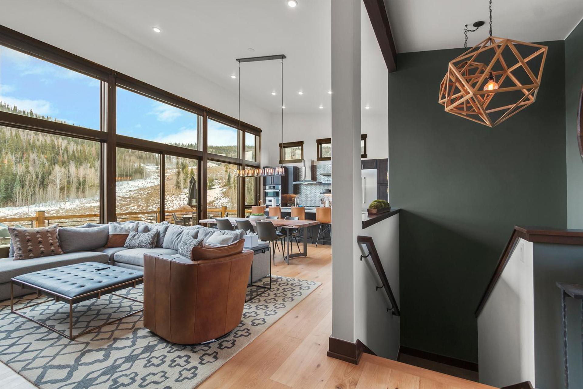 SSR House by Great Western Lodging view 2