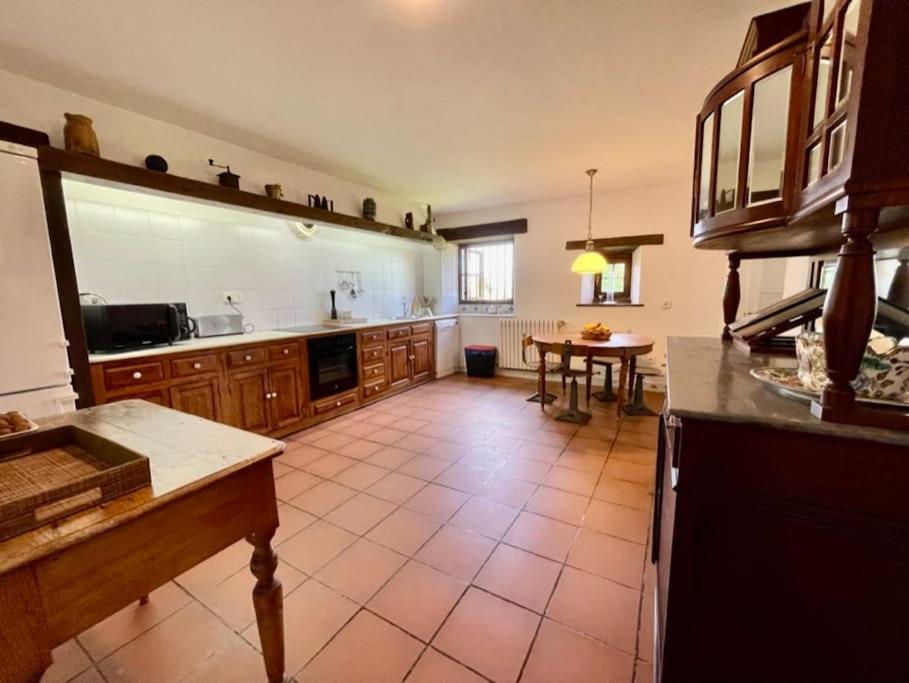 Las Brañas, Casona Stylish Host ,San Vicente de la Barquera view 3
