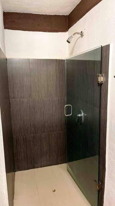 Chalet privado en el bosque con Jacuzzi de Madera Huasca Retreats
