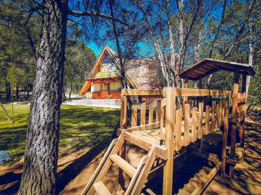 Chalet privado en el bosque con Jacuzzi de Madera Huasca Retreats