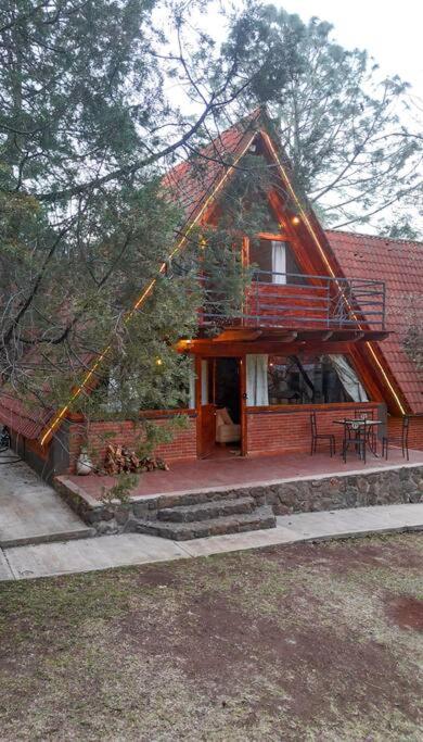 Chalet privado en el bosque con Jacuzzi de Madera Huasca Retreats