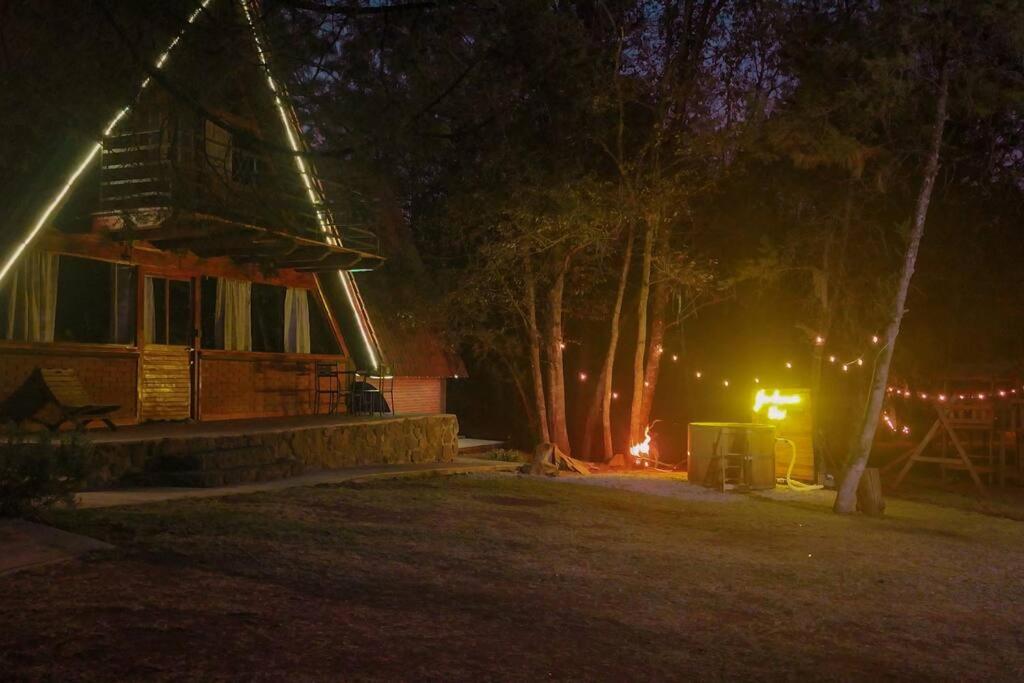 Chalet privado en el bosque con Jacuzzi de Madera Huasca Retreats