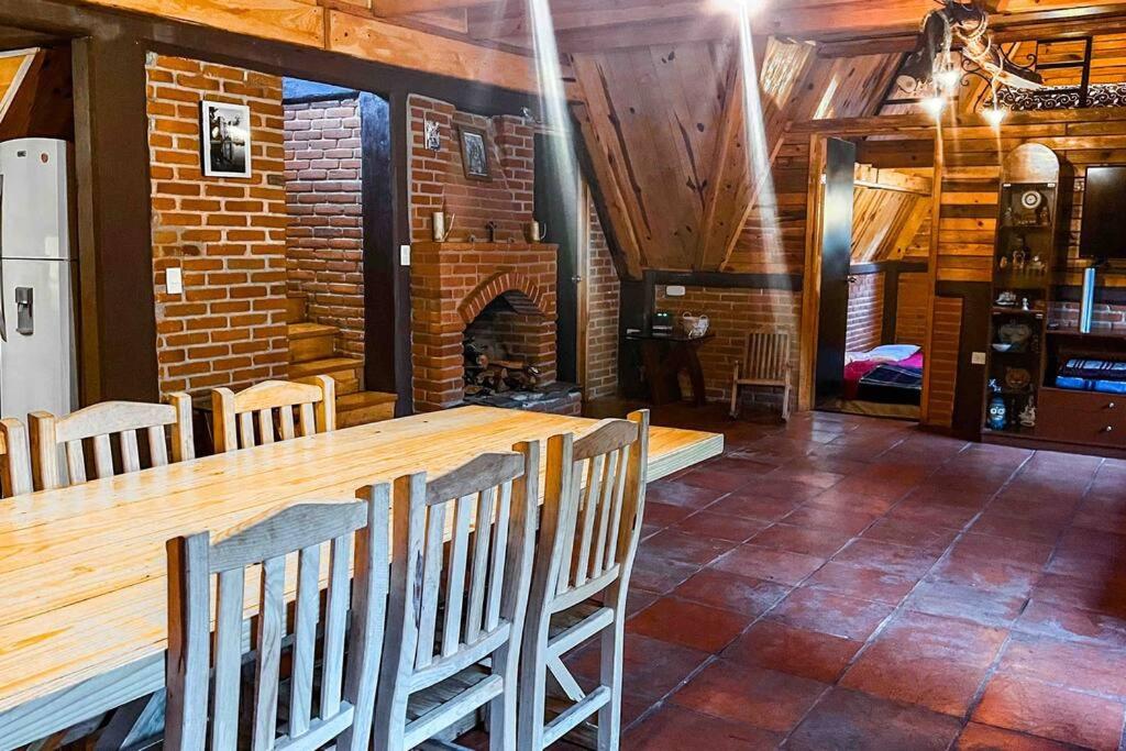 Chalet privado en el bosque con Jacuzzi de Madera Huasca Retreats