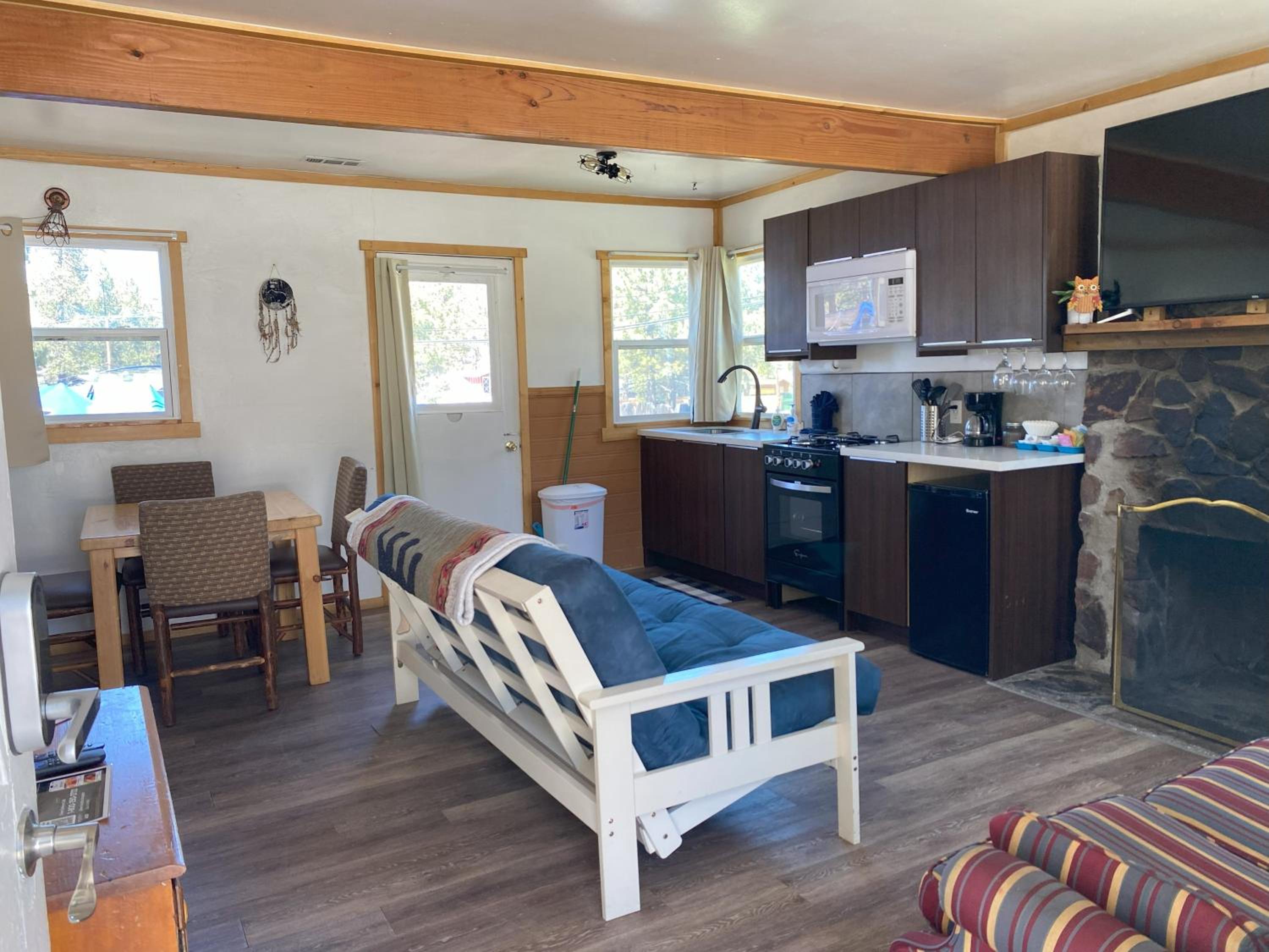 Blue Horizon Lodge