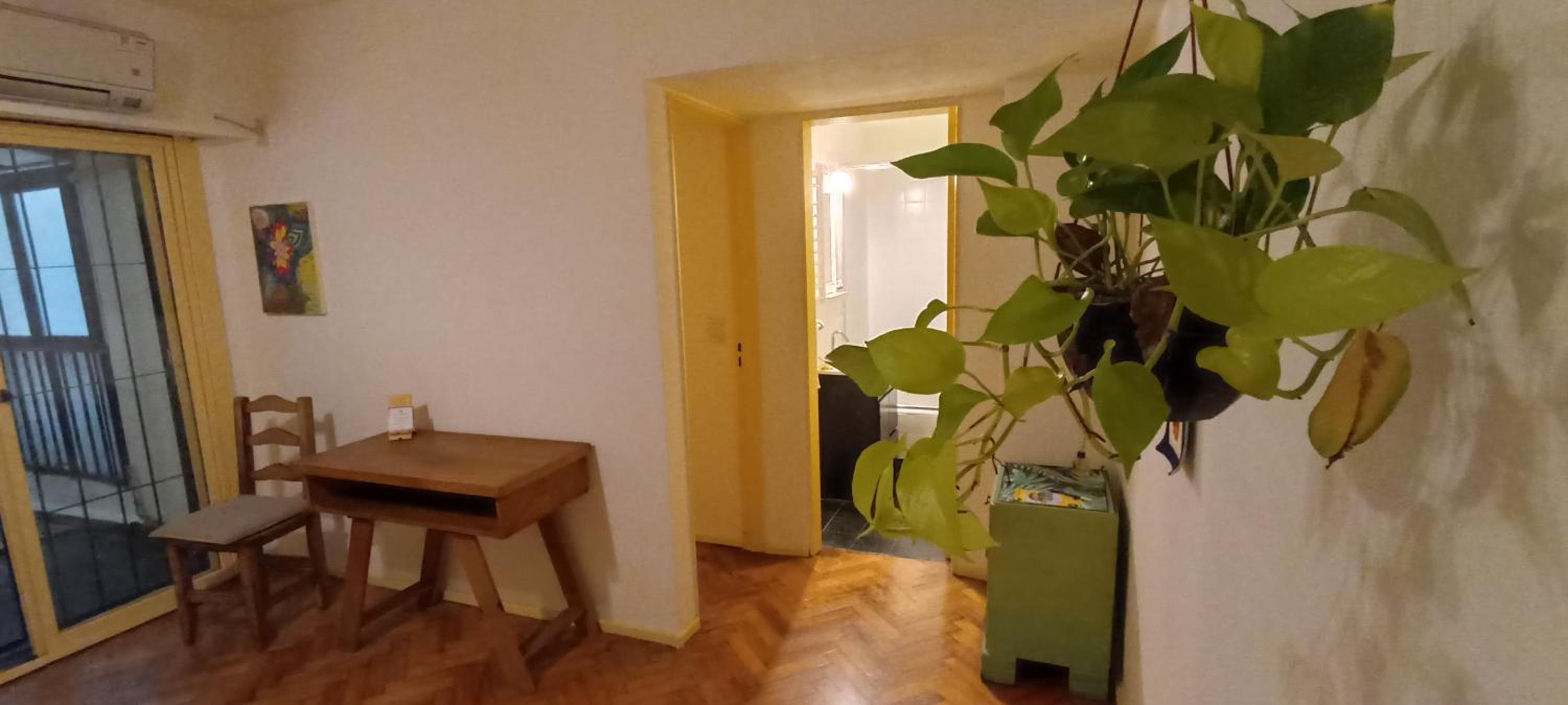Depto 2 amb completo - Cocina equipada - Baño privado - Wi-Fi - TV Flow y HBO MAX - Excelente ubicación, cercano a subte D y B