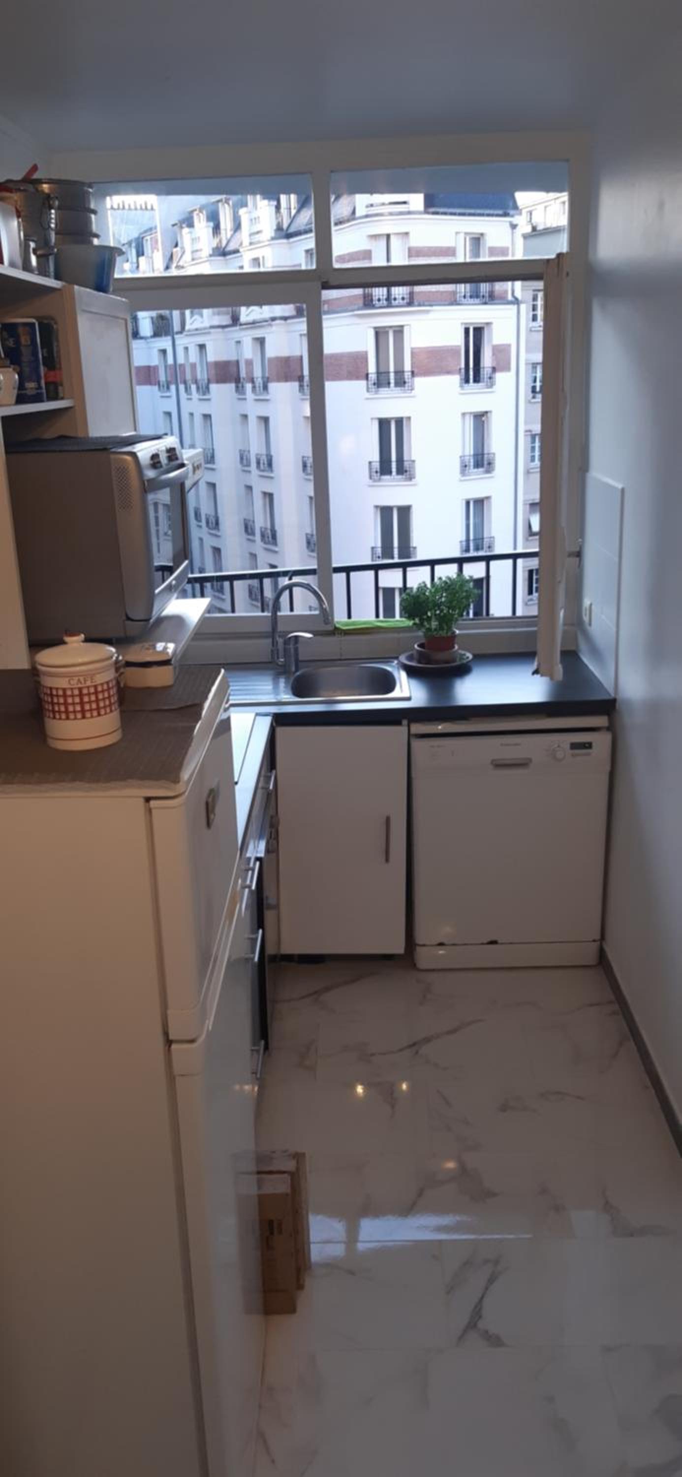 Chambre pour 4 chez Rihani près de la Tour Eiffel