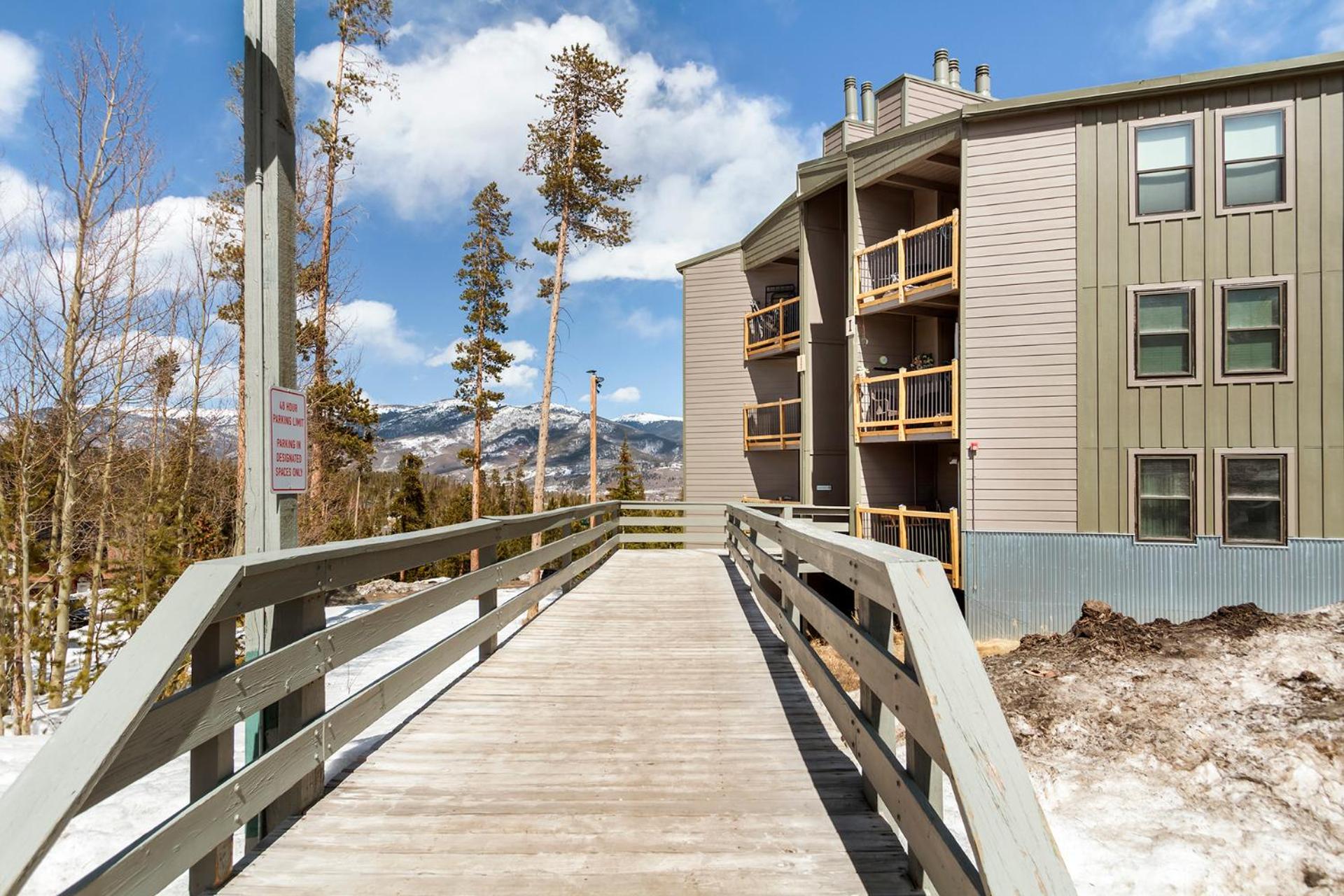 Treehouse Chateau by Great Western Lodging