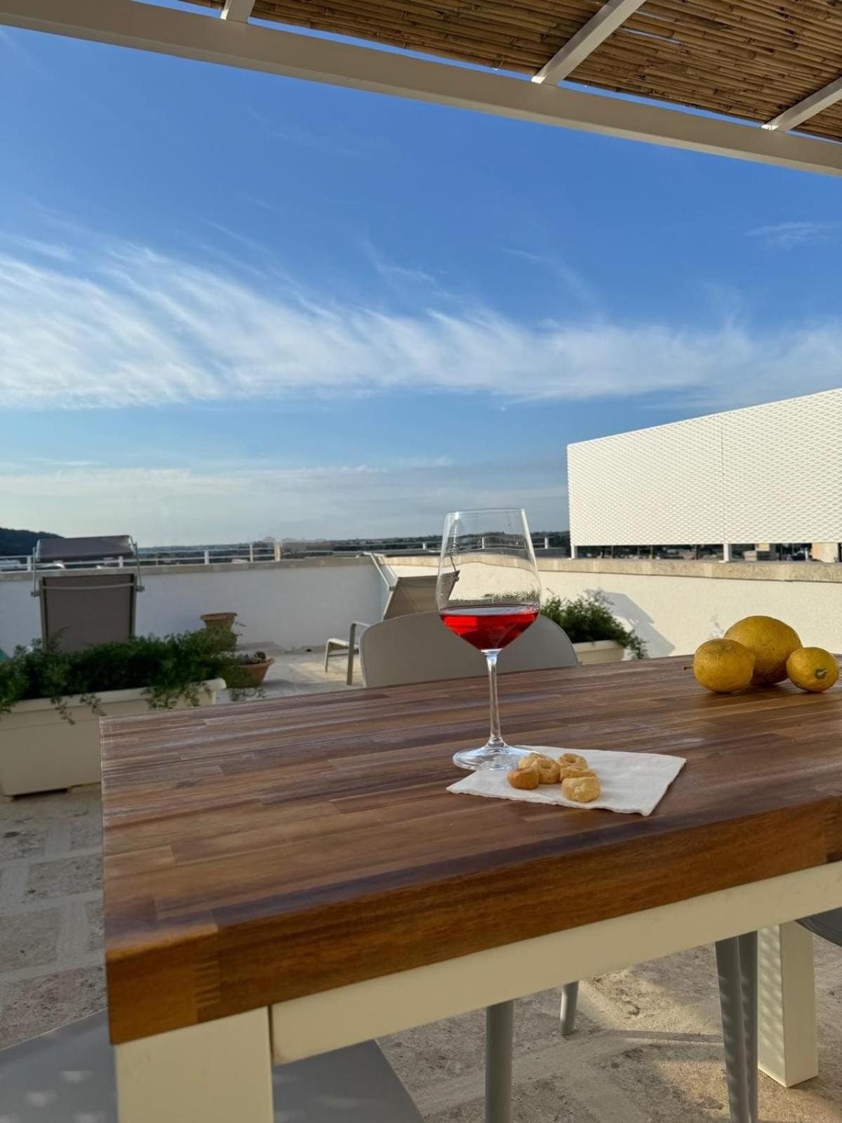 CASA SHIROCCO Piscina Interna Privata ad Uso Esclusivo a pochi minuti dal mare nel cuore del Salento view 3