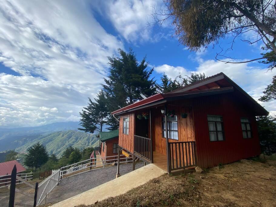 Cabaña Mariposa Cometa – Living IN THE clouds!