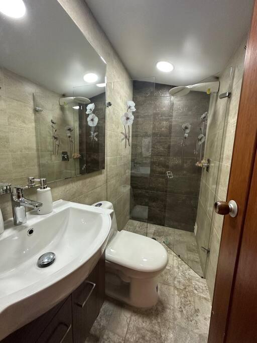 Increíble casa campestre con piscina y jacuzzi