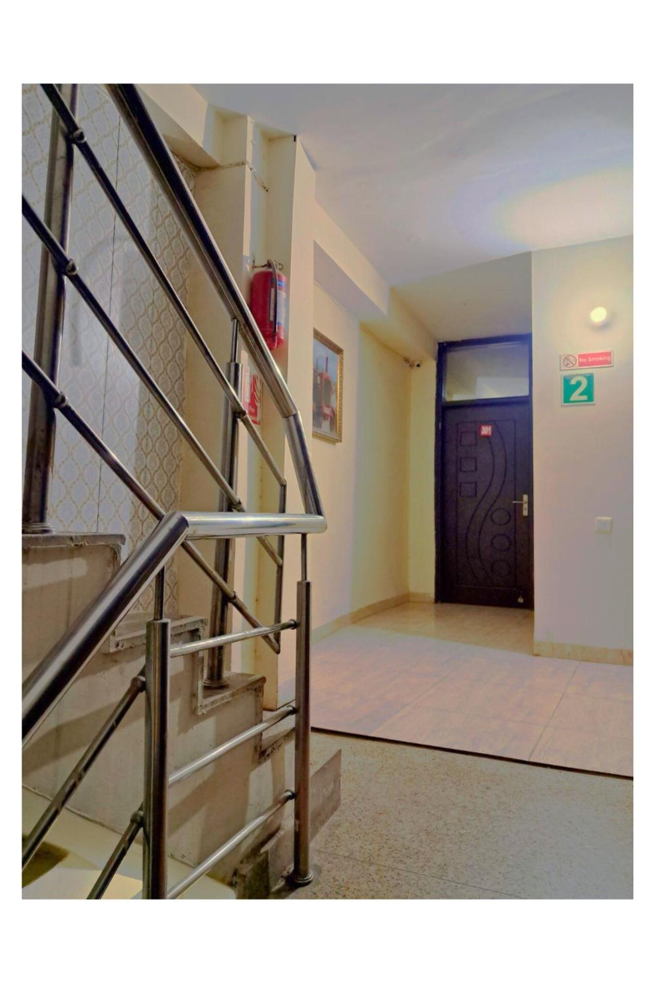 Rose residency near fortis hospital - vasant kunj view 4