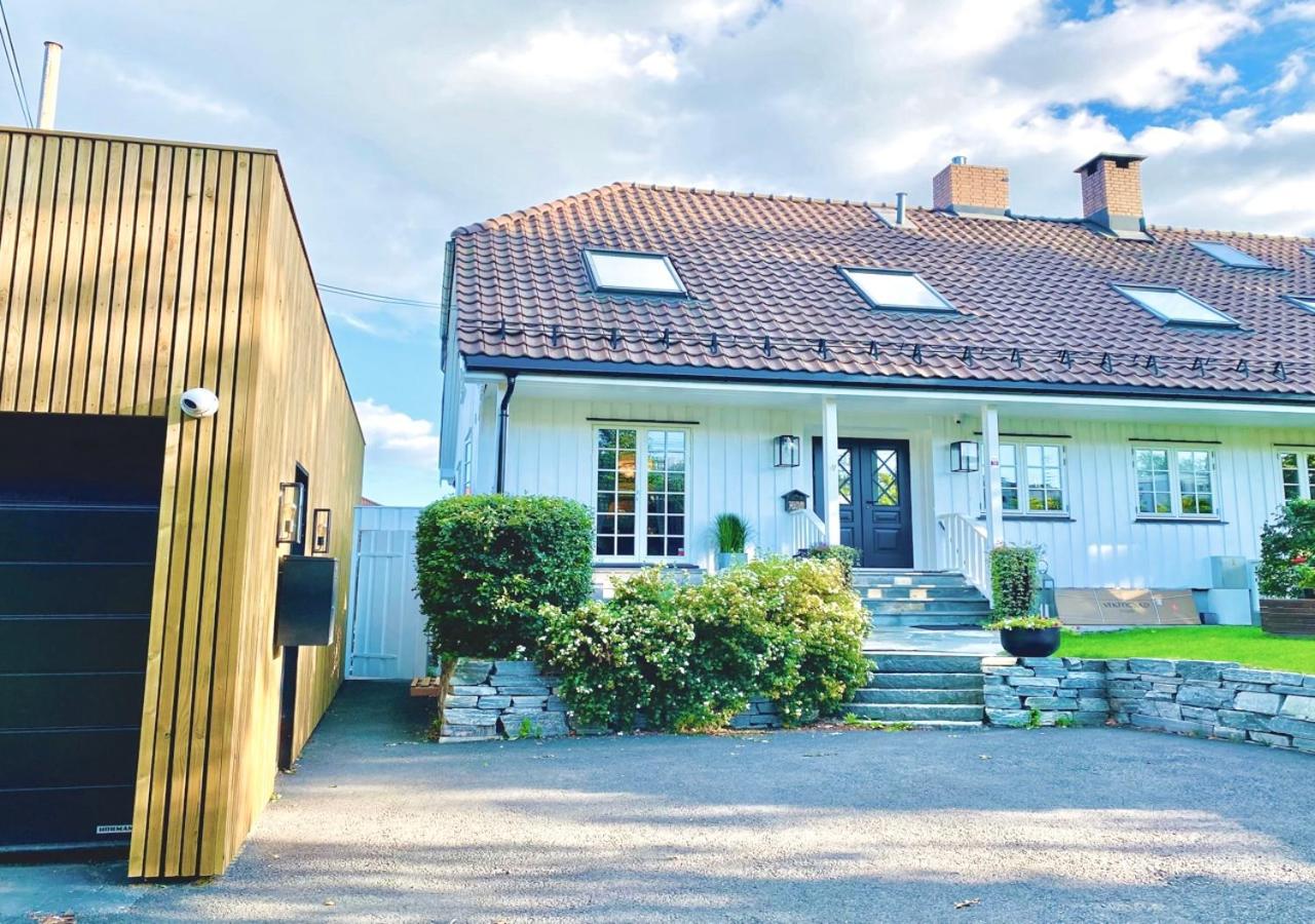 Apartment on idyllic Bygdøy with free parking view 3
