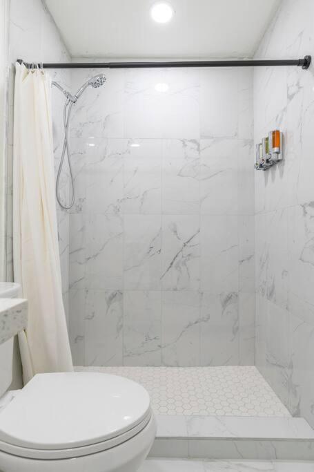 Enjoy Alhambra Night Life at 2BR Apt view 3