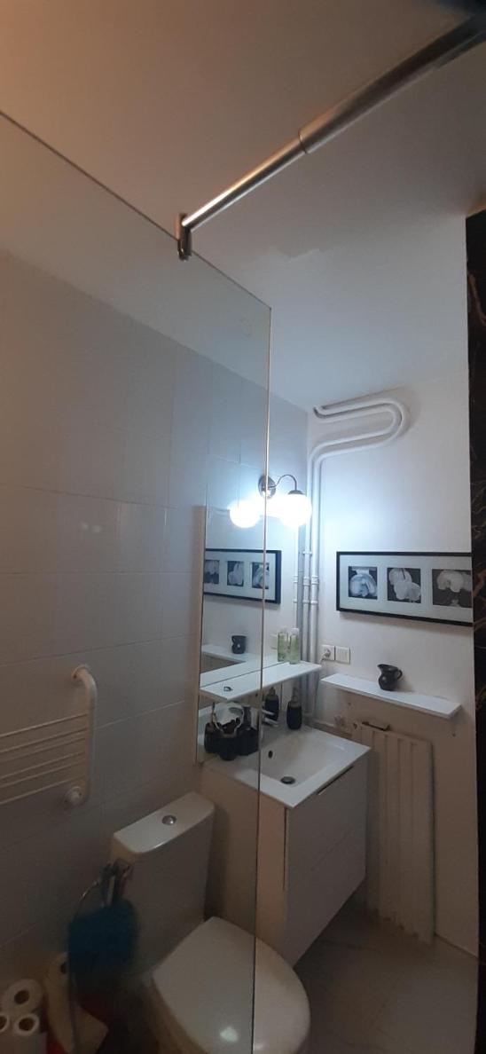 Chambre pour 4 chez Rihani près de la Tour Eiffel