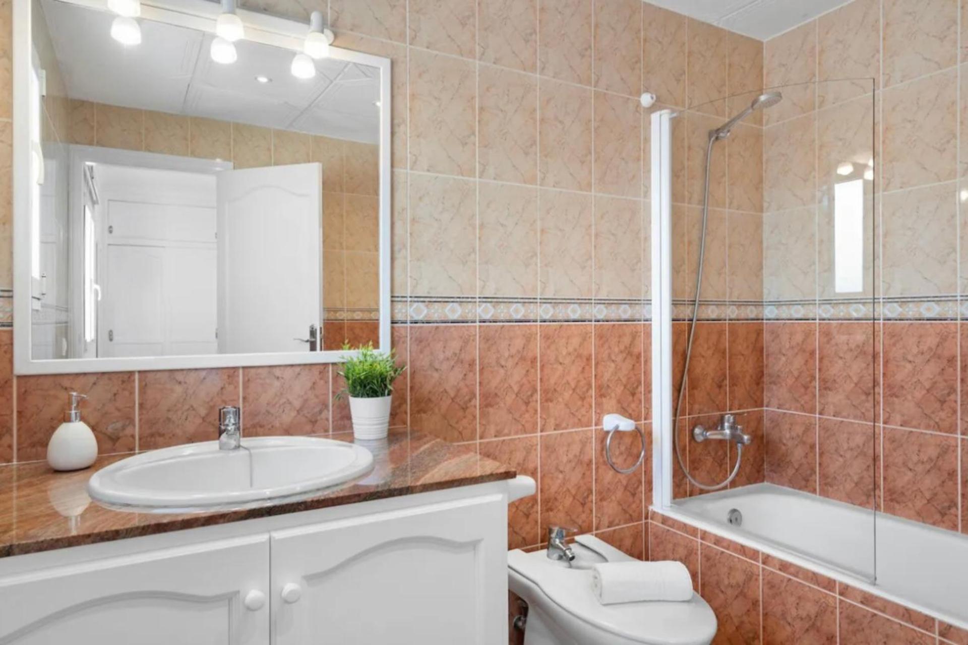 Apartamento frente a la playa con vistas perfectas al mar