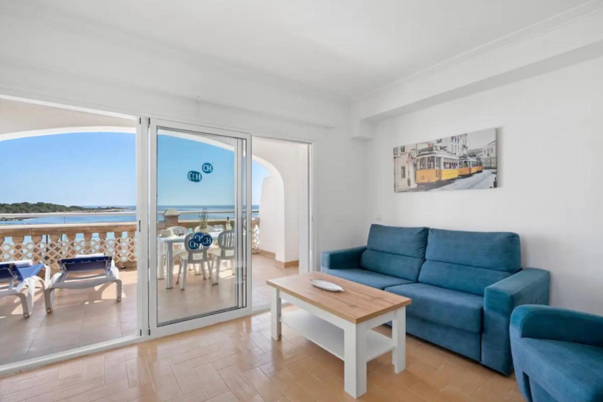 Apartamento frente a la playa con vistas perfectas al mar