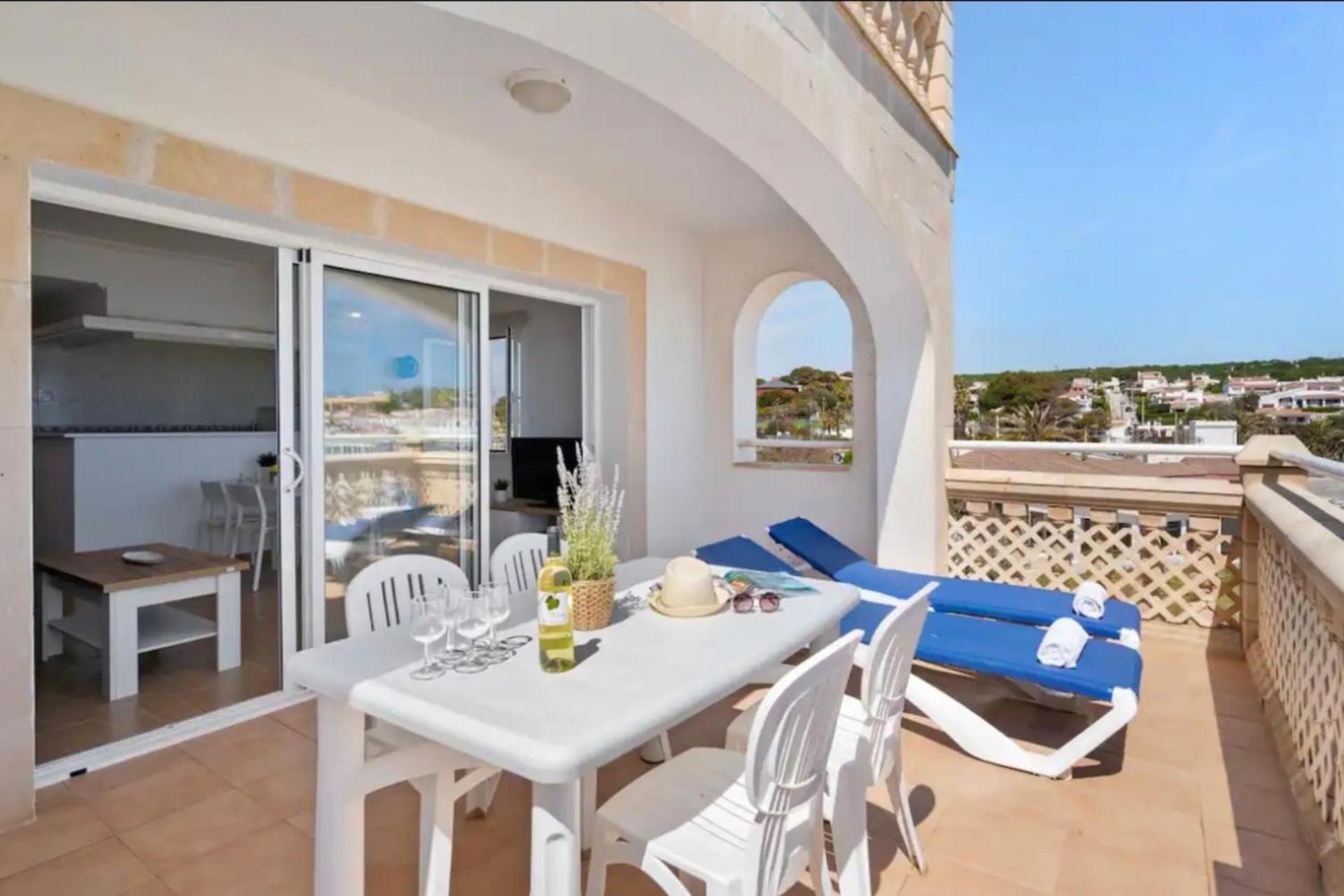 Apartamento frente a la playa con vistas perfectas al mar