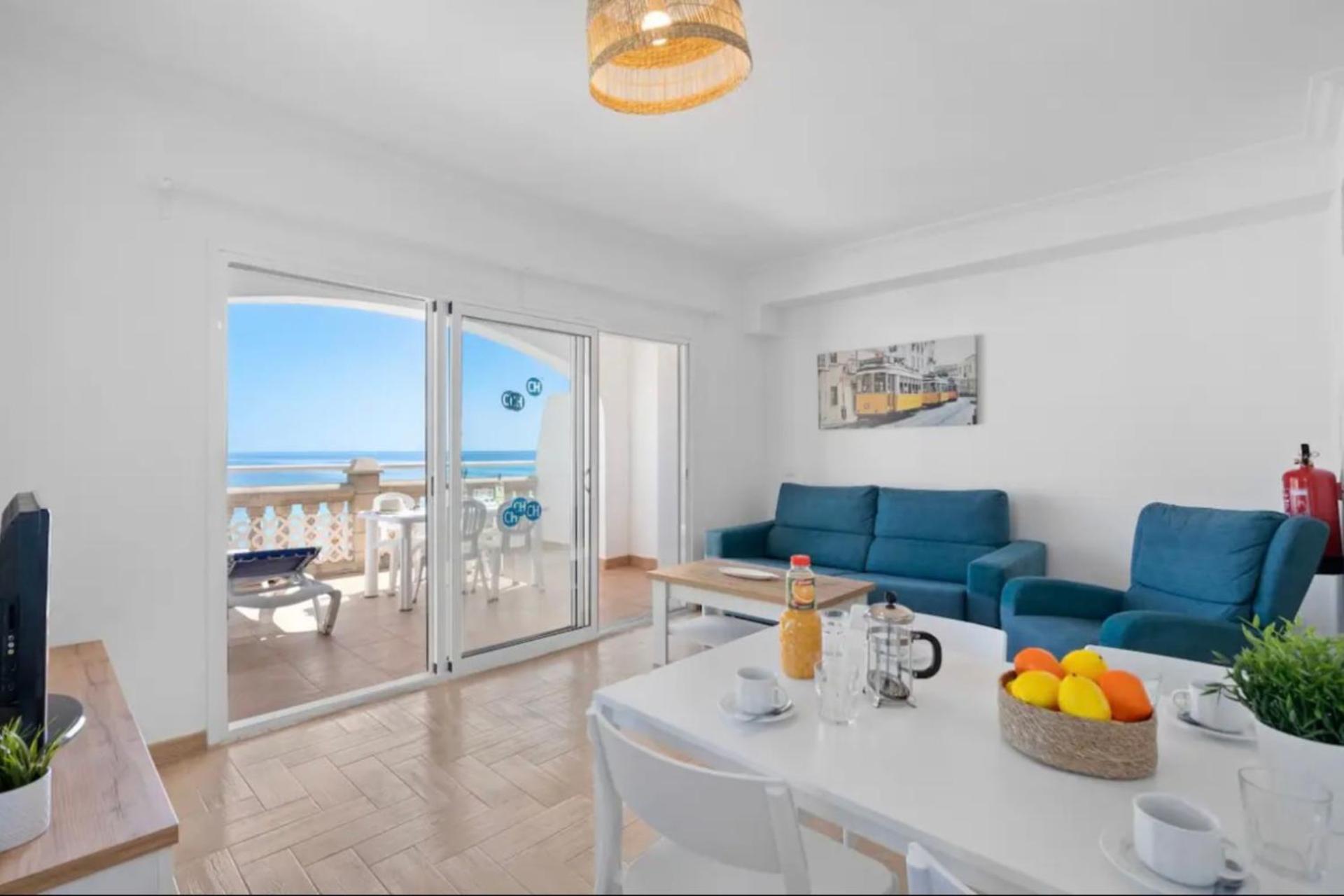 Apartamento frente a la playa con vistas perfectas al mar