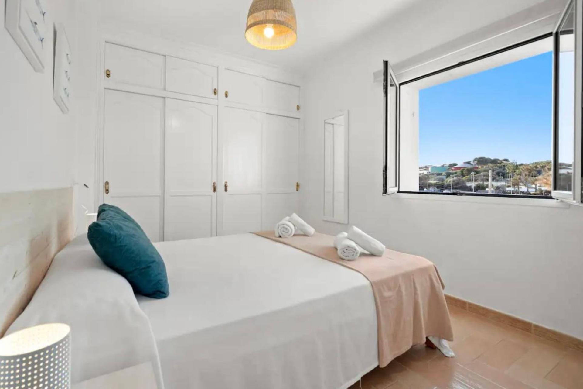 Apartamento frente a la playa con vistas perfectas al mar