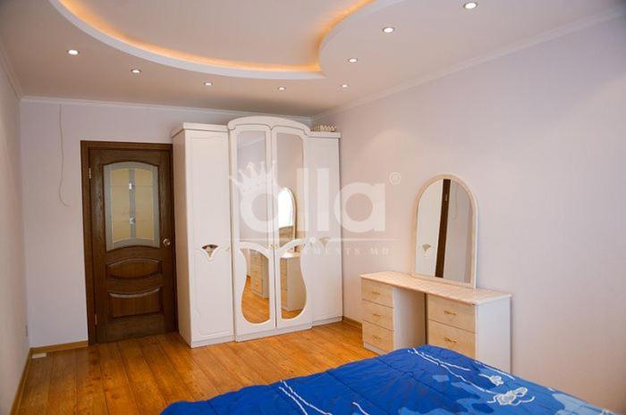 3 room apartment in center city