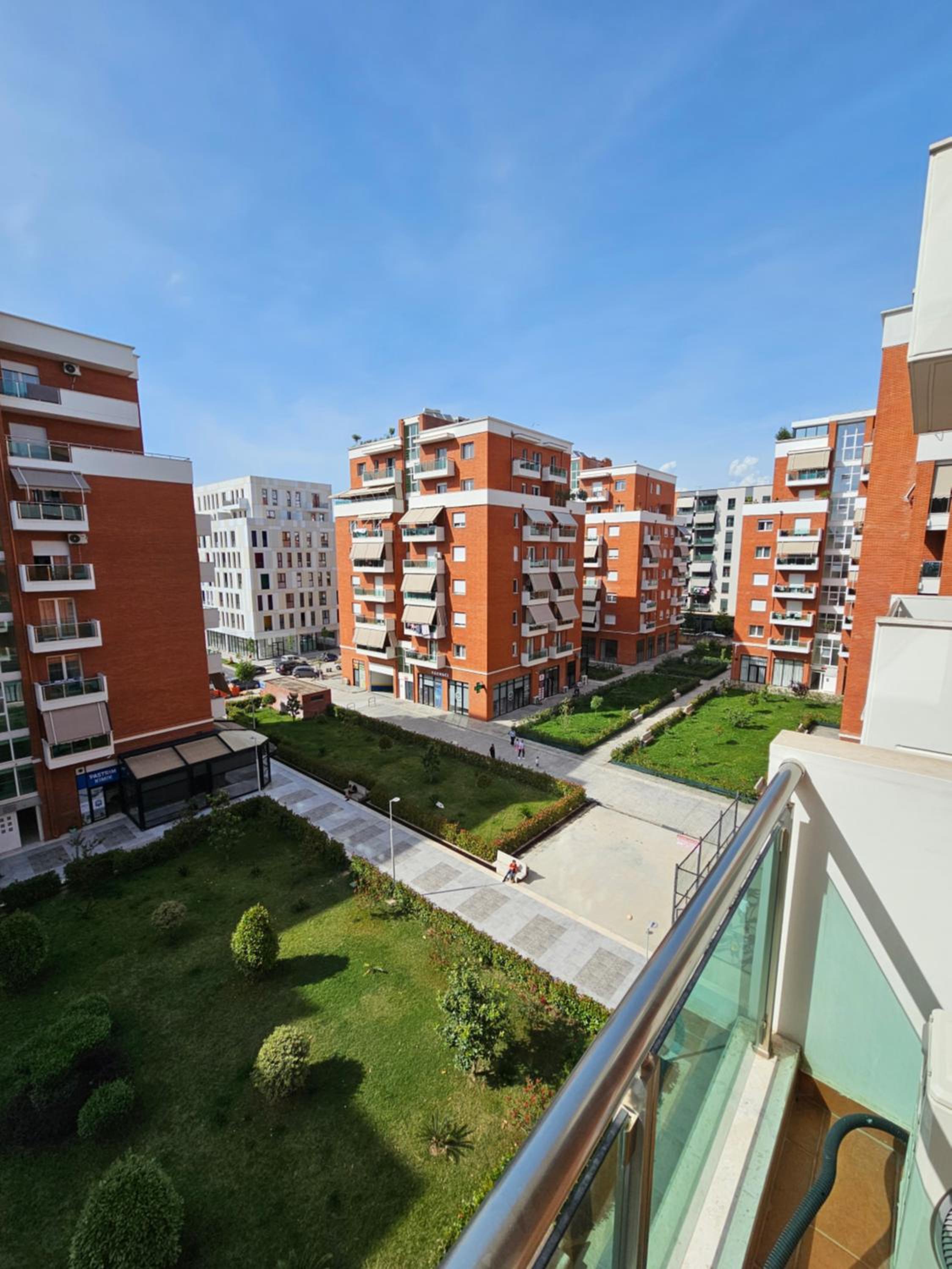 Tirana Apartament,Levis