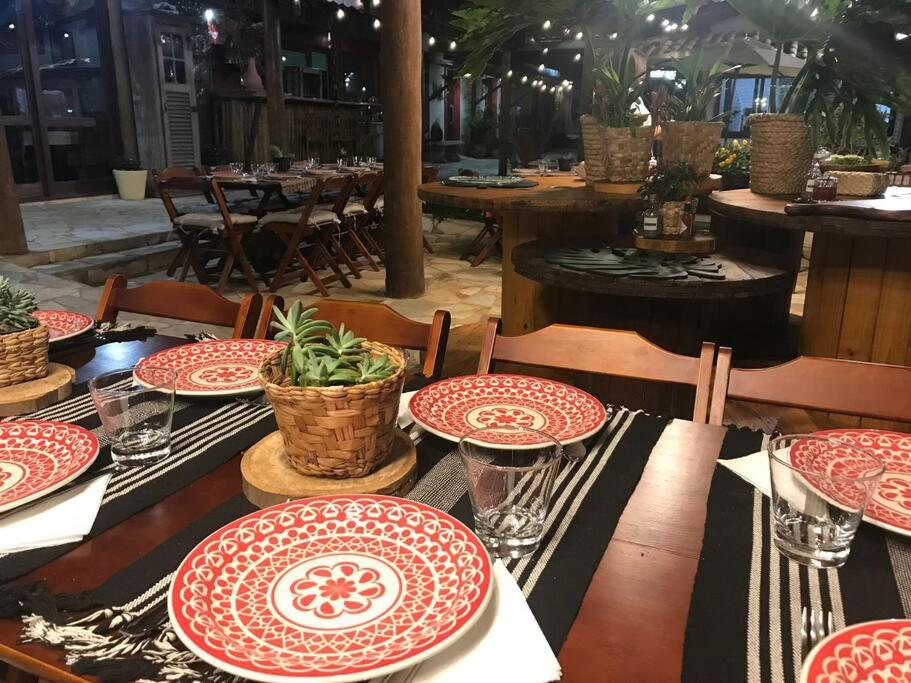 Sítio Vale da Colina-Nazaré Paulista com 3 casas