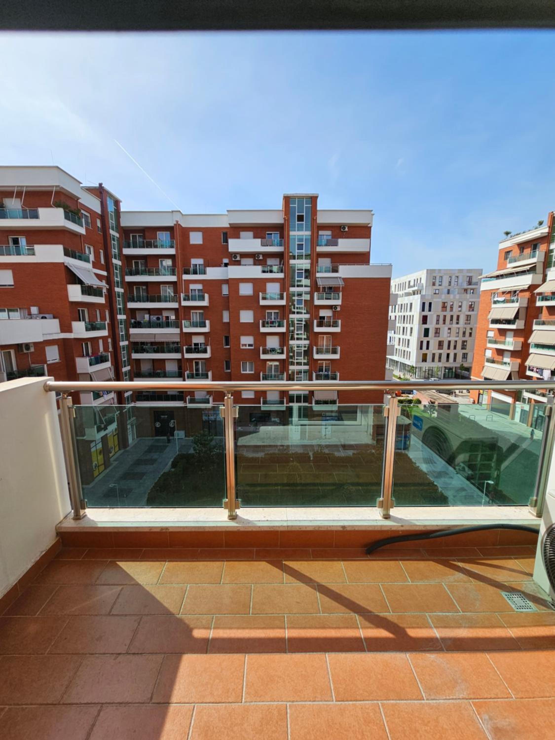 Tirana Apartament,Levis