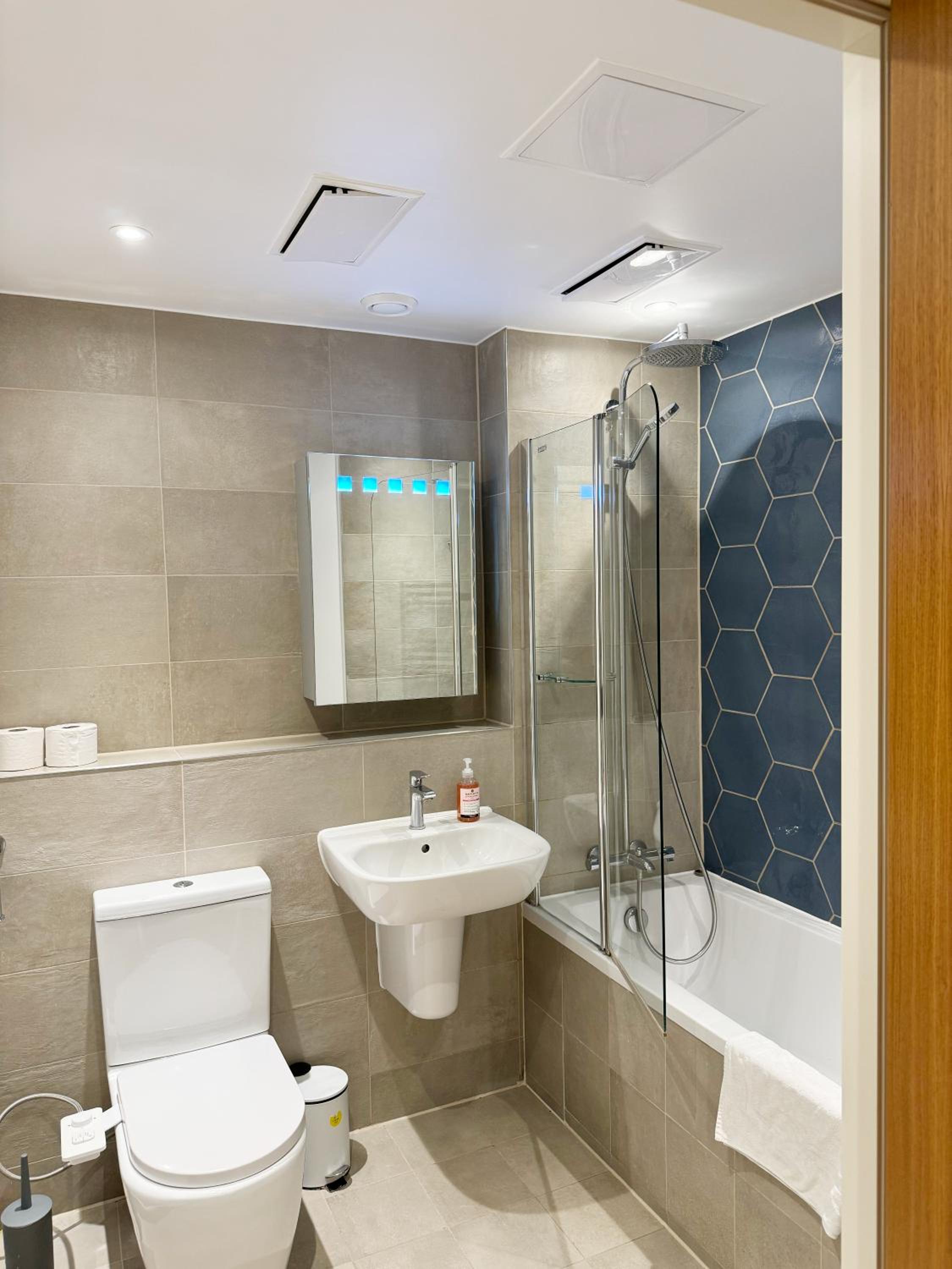 Elegant Plus Luxury Apartments