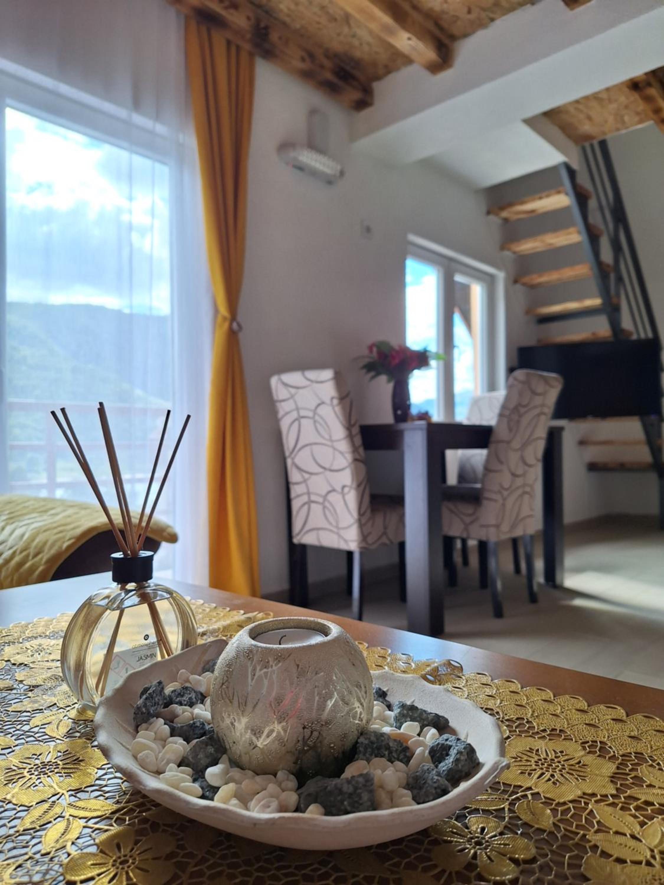 Apartmani Lena
