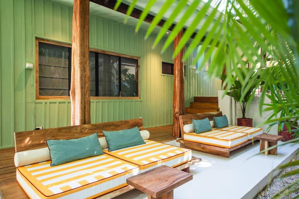 Villa 4 Elements - 7 minutes Walk to the beach