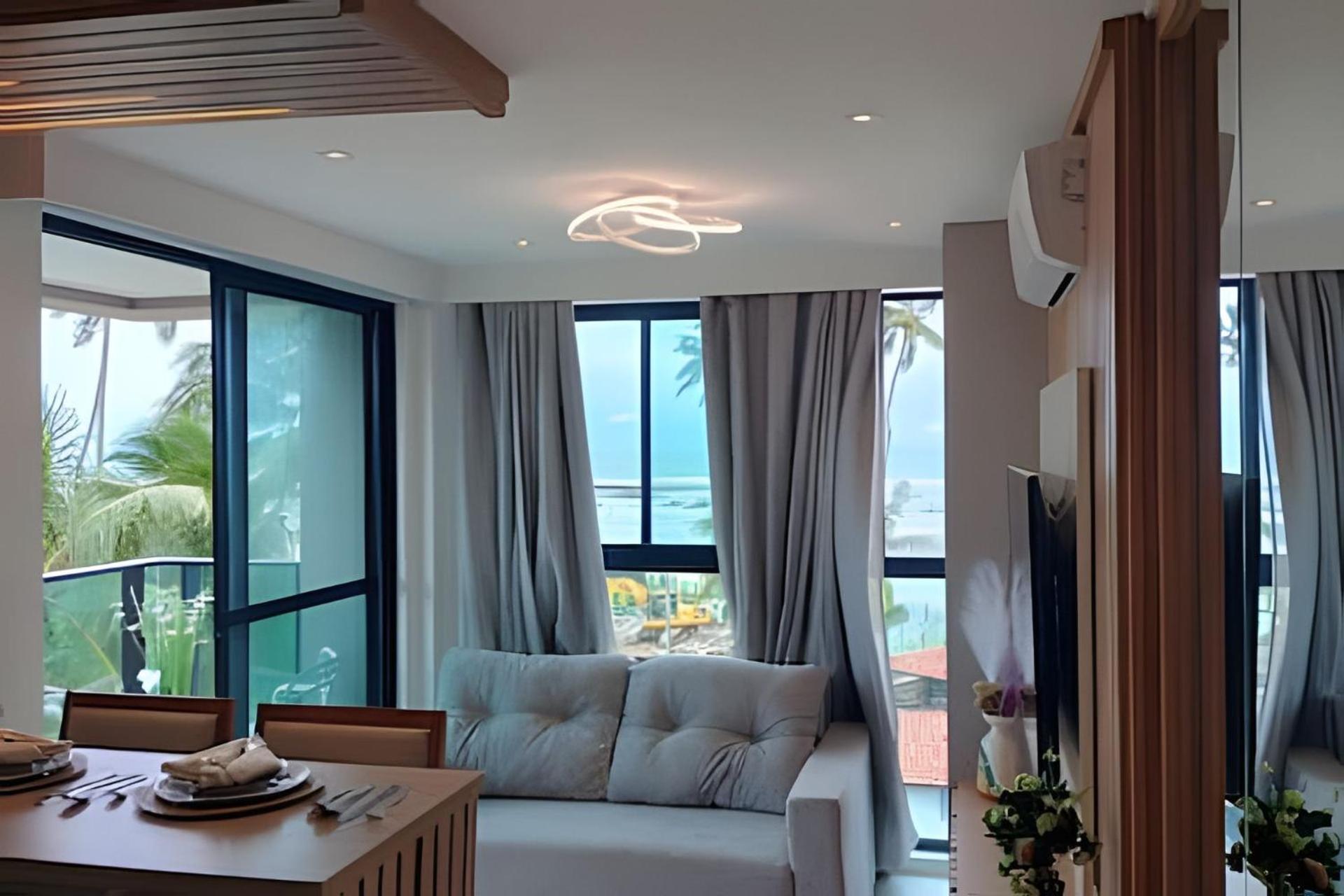 Beachfront flat at Porto de Galinhas beach, close to the natural pools.