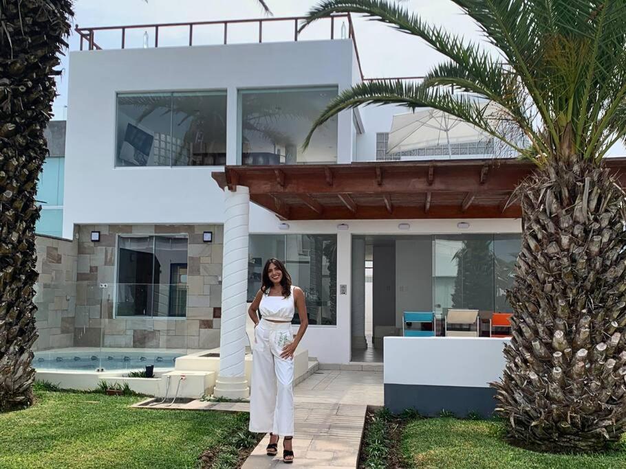 Casa entera con piscina y salida a la playa view 2