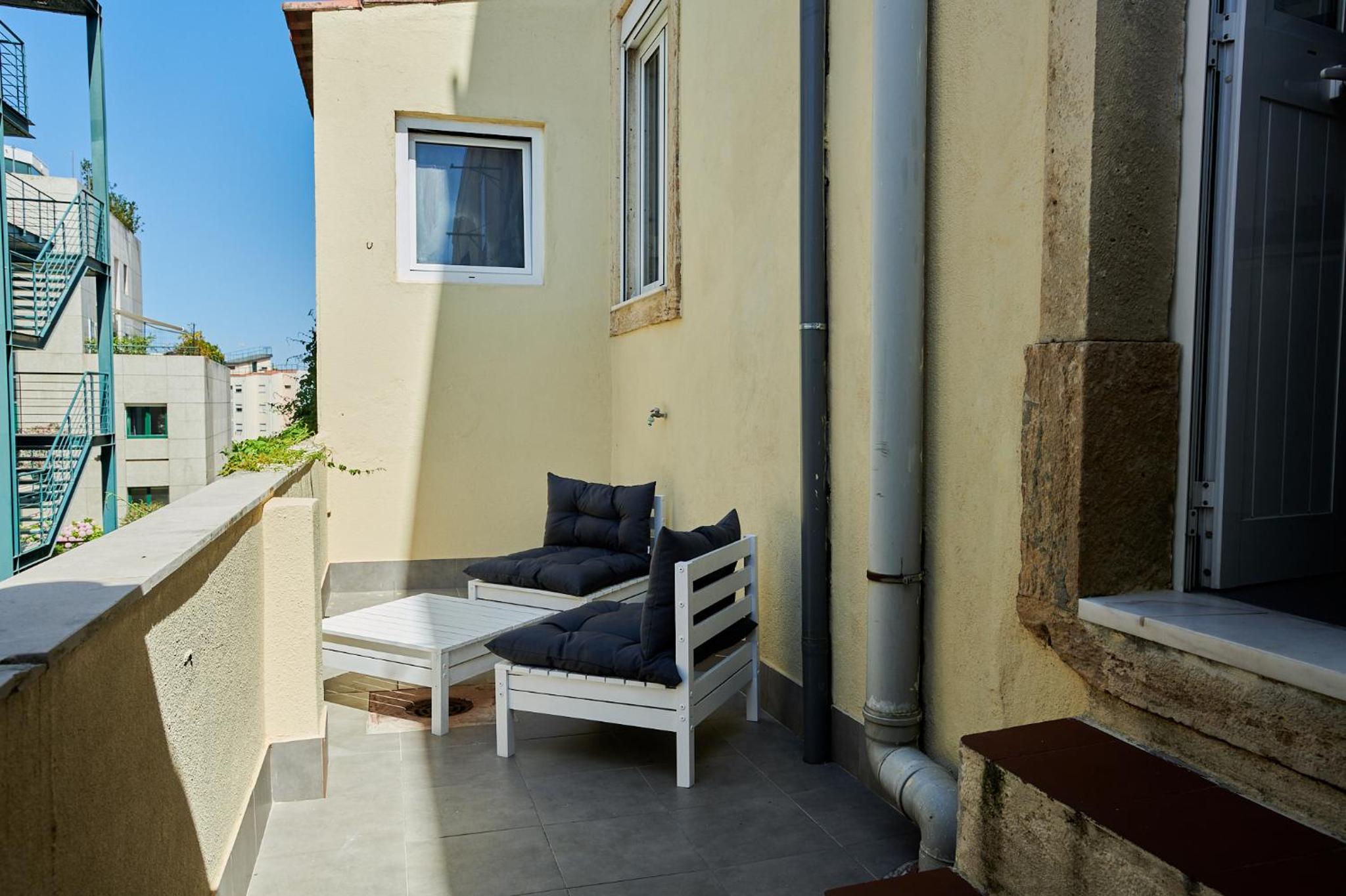 Lisbon Vacations - The Back Street Nest - Property Image 39