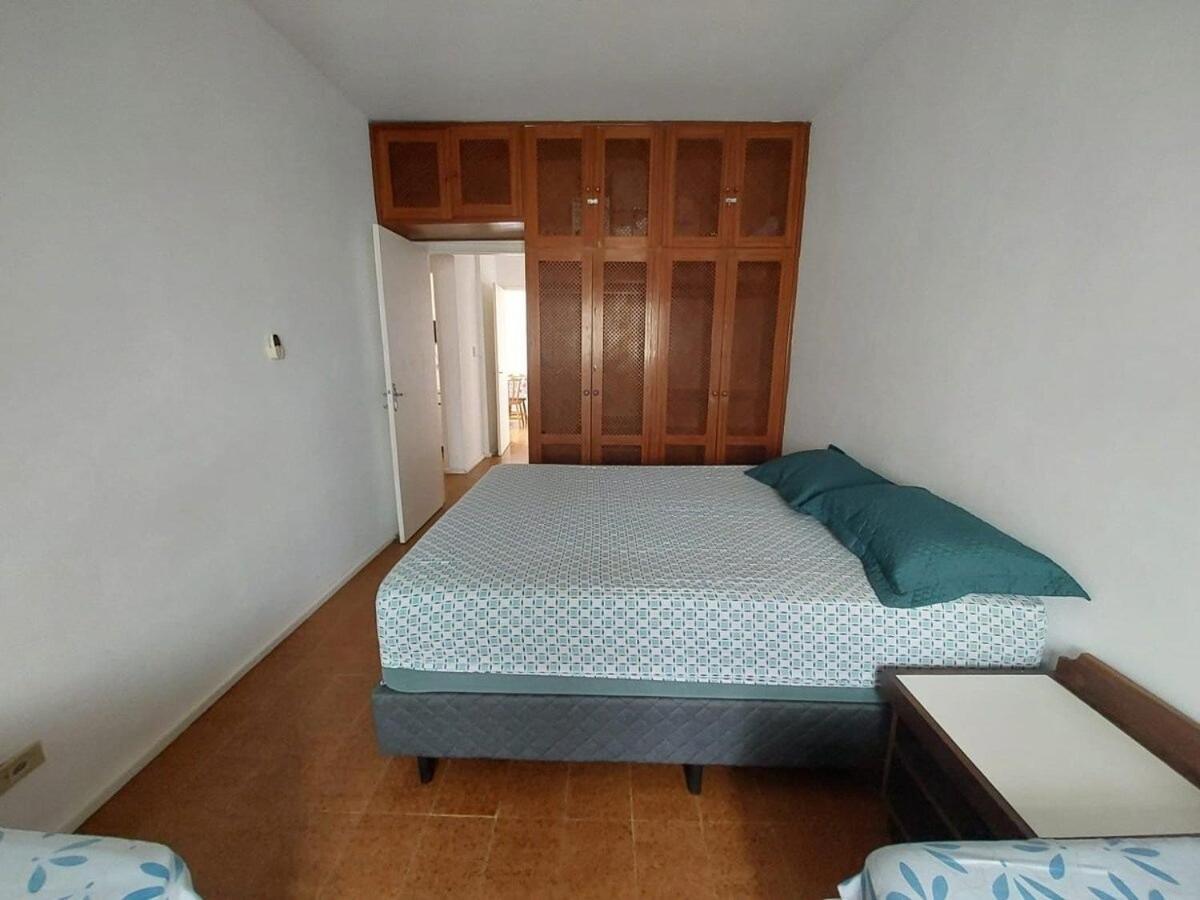 Apartamento 50m da praia pitangueiras
