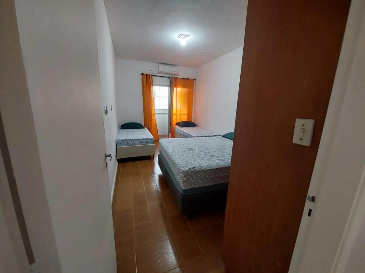 Apartamento 50m da praia pitangueiras