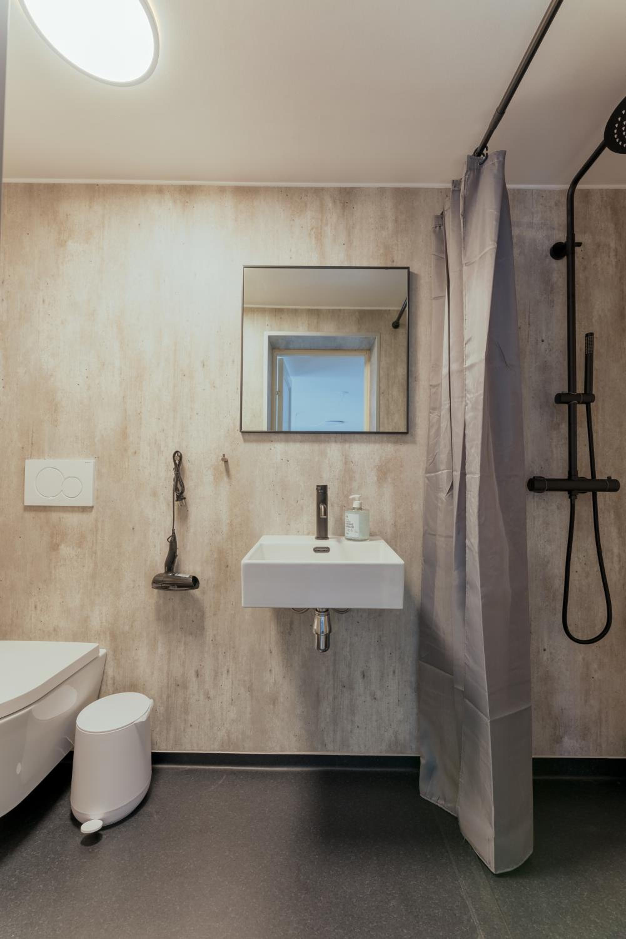 City Center Stay - Rooms & Apartments