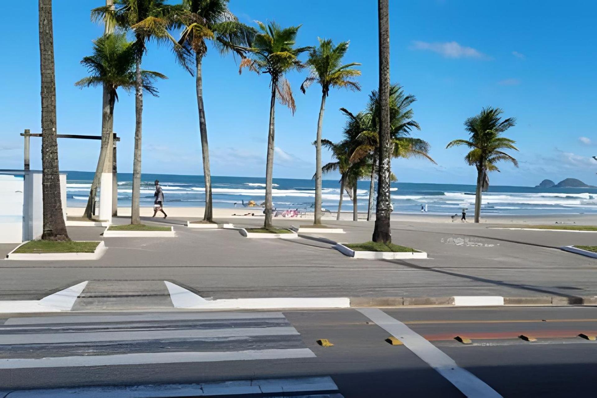Suítes Delphin pé na areia