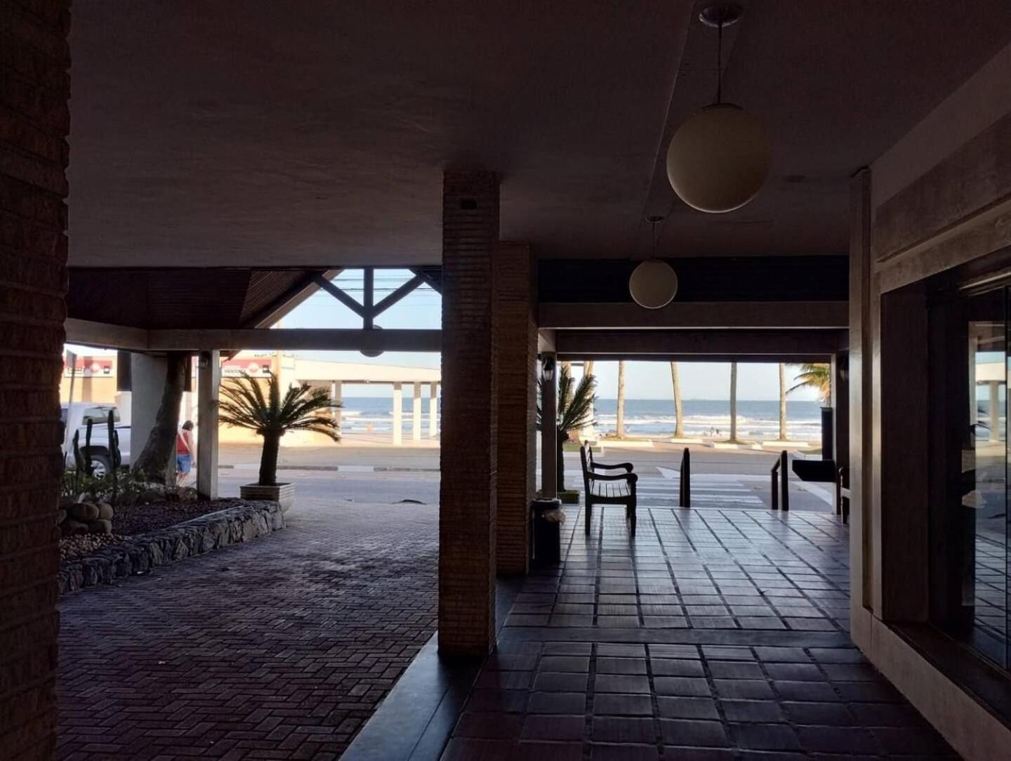 Suítes Delphin pé na areia