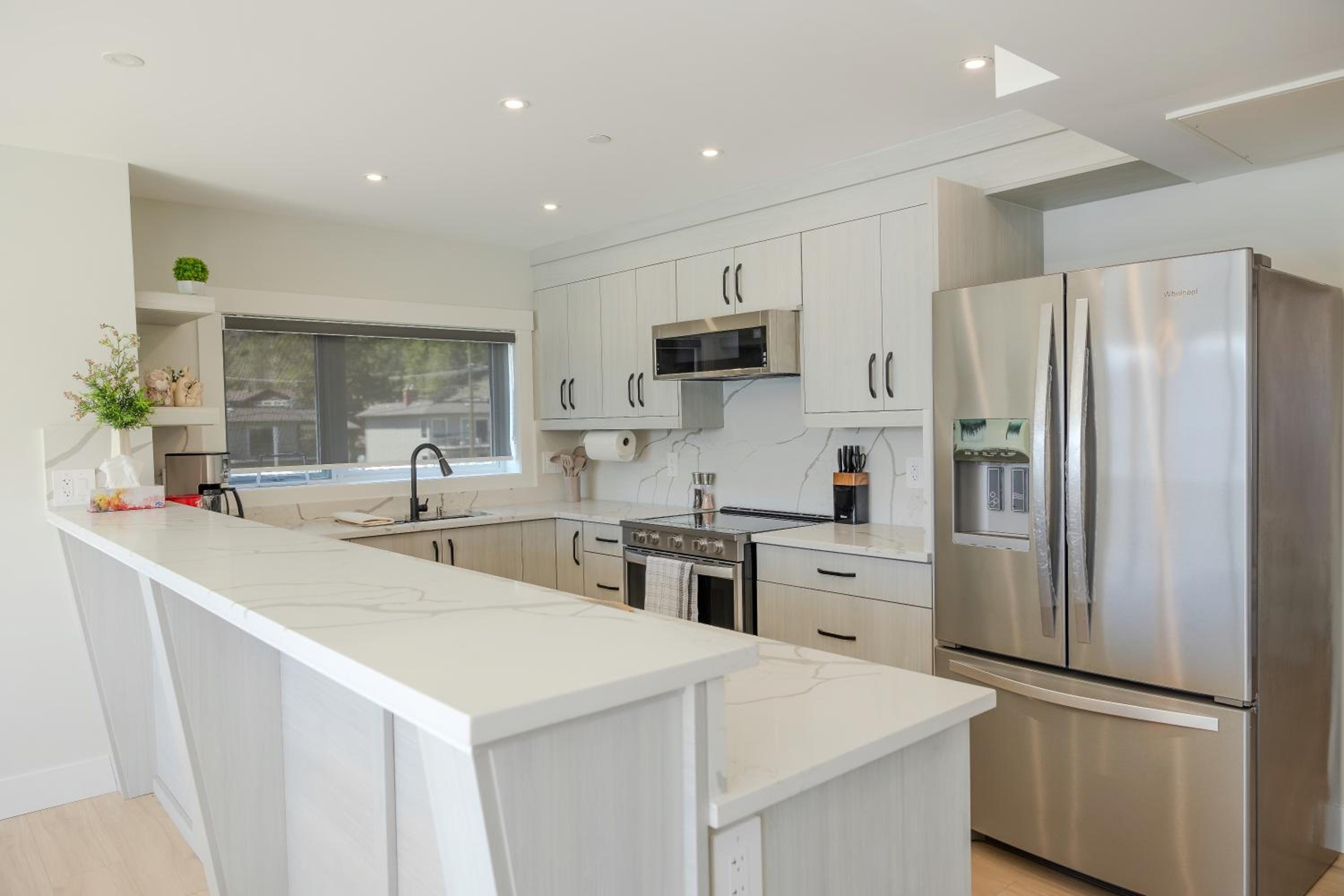 Premium Deluxe PeachView Suites 3BR