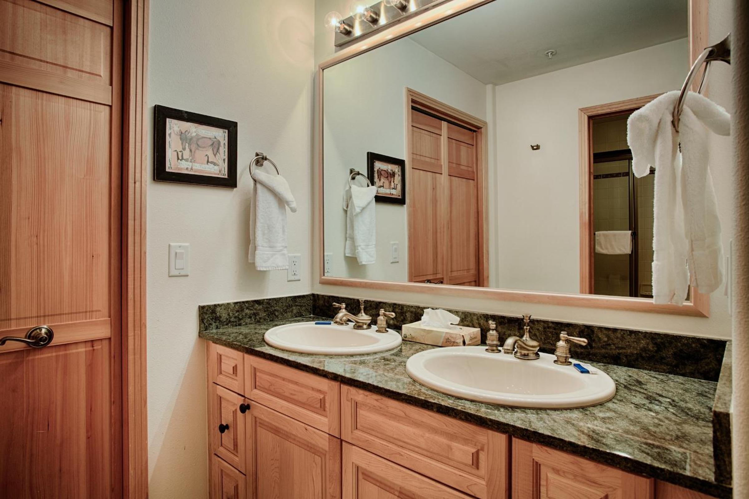 Corral 107S by Great Western Lodging view 4