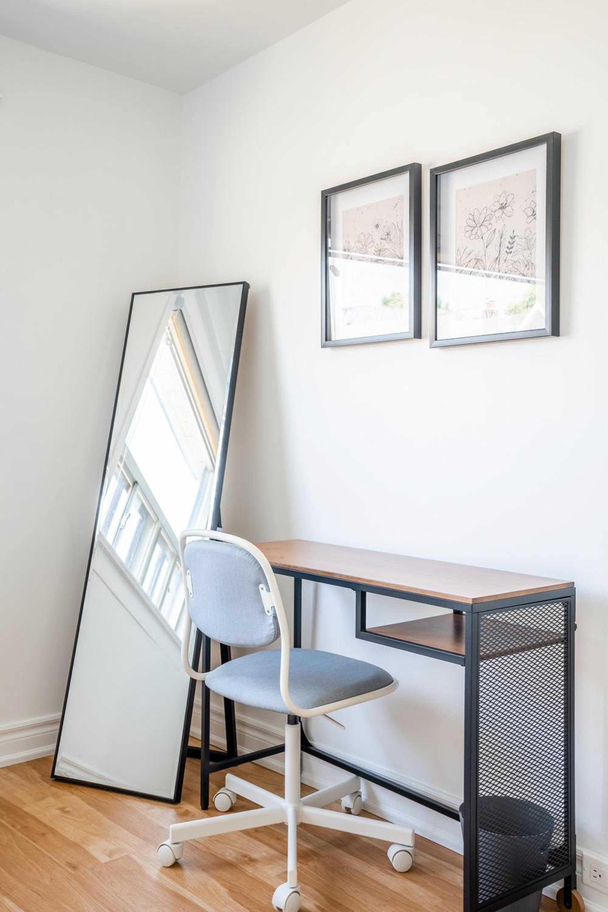 3BR Luxury Home - Heart of St Clair West