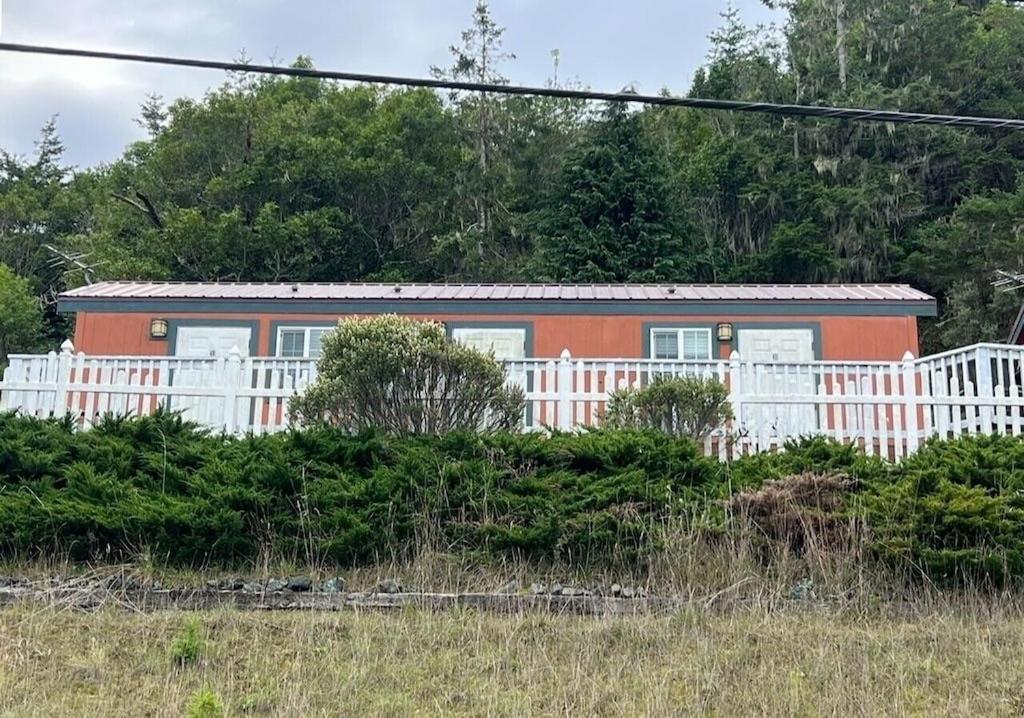 Rogue River Landing Resort view 4
